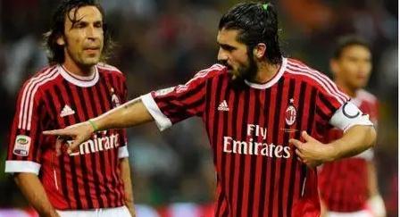 启蒙教练：维尼修斯一直有点叛逆，他应该学会控制和收敛脾气