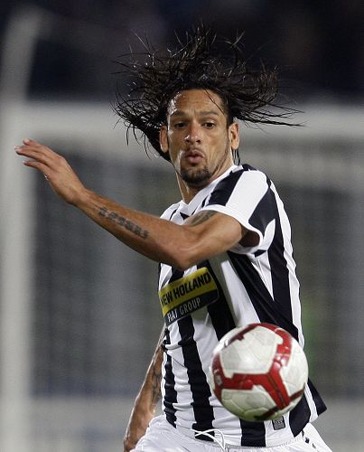 TA：利物浦目前看起来非常混乱，他们的卫冕梦想已支离破碎