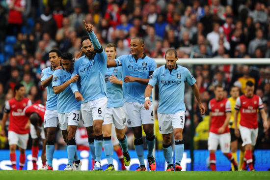 西海岸投资人：盼邵佳一到国足坚持自己打法，球迷要包容他（西海岸投资者：希望邵佳一进入国足并坚持个人风格，呼吁球迷更多包容）