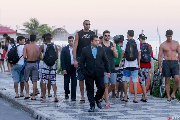 博洛尼亚vs克雷莫内塞：奥尔索利尼、胡安-米兰达首发，瓦尔迪、奥代罗出战