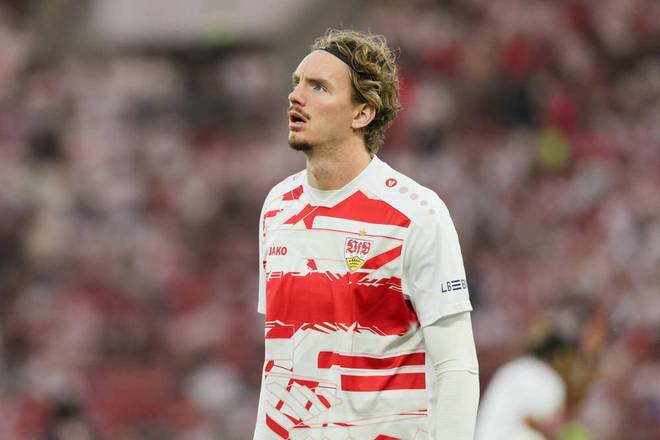 徐江评申花错失冠军：管理层决策有问题，领先时选择足协杯（徐江：申花丢冠因管理层误判，领先时转攻足协杯）