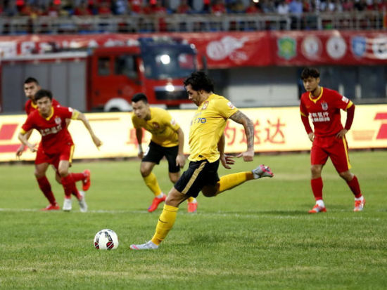 塞门约：本赛季目标是进球和助攻上双；今年在练习后点的预判