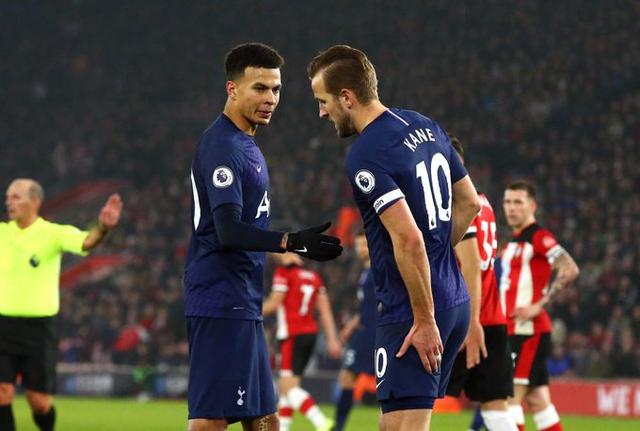 澳超战报：图雷、坎普扎诺建功，悉尼FC2-1客胜中岸水手