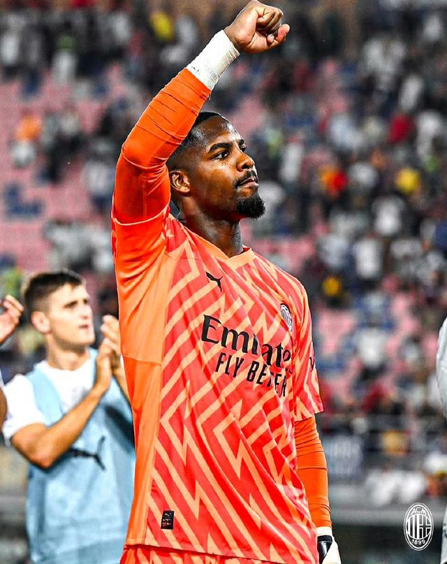 弗里克解释亚马尔被换下原因，称其欧冠停赛需轮换