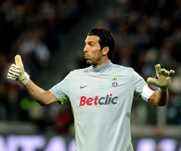 德利赫特：球队还不在想要的位置上，希望本赛季拿到欧冠资格（德利赫特：我们尚未达到理想排名，目标本季锁定欧冠席位）