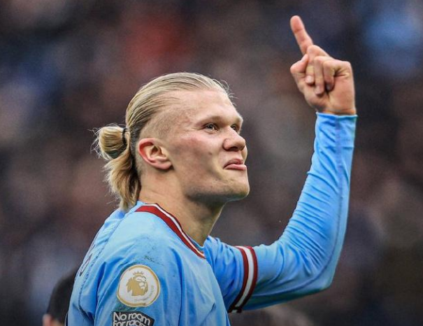 意甲半场：拉比奥世界波，托莫里送点，都灵2-1米兰