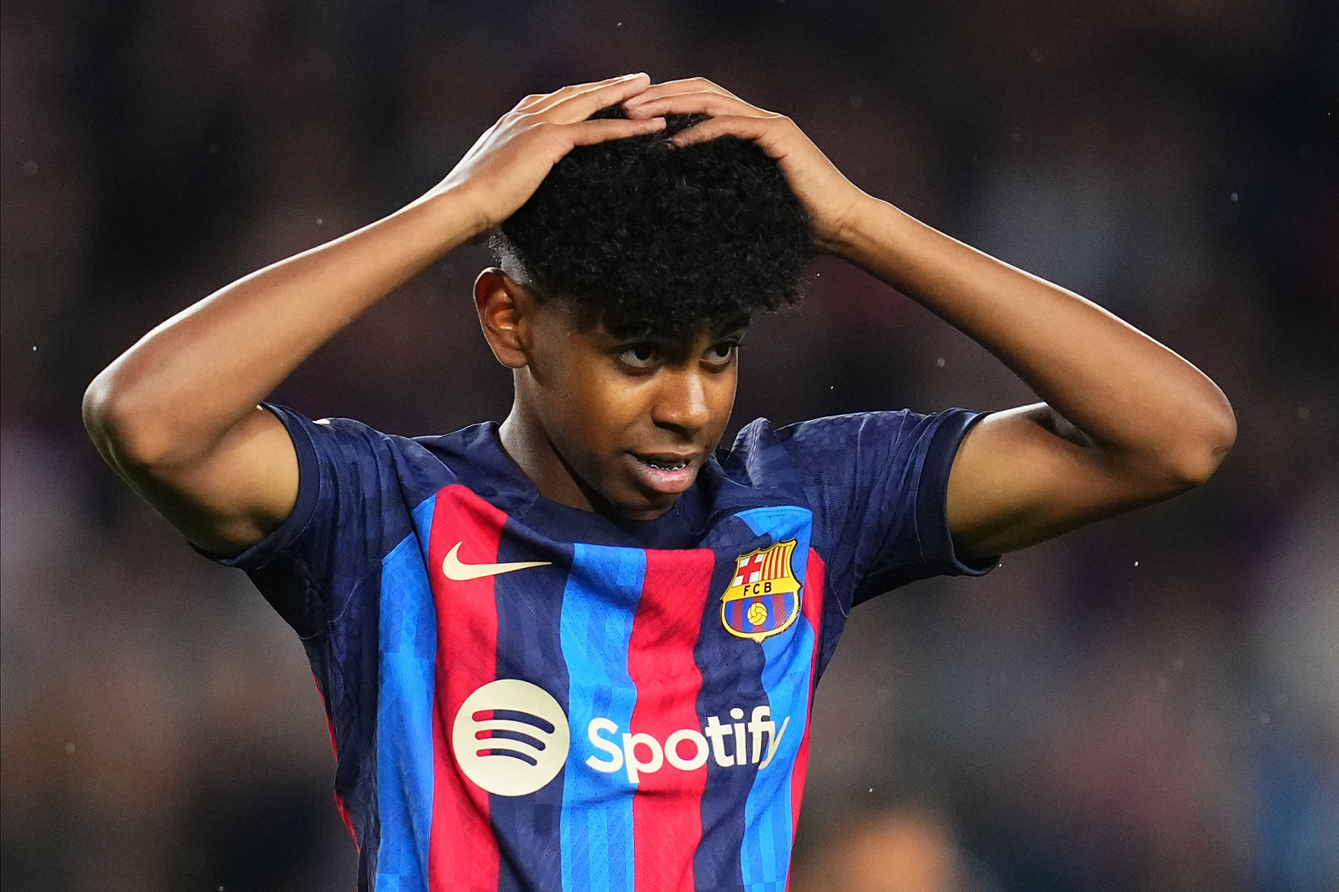 法比奥激情喊话：如果把场地吃了能赢，那我们就把场地吃了