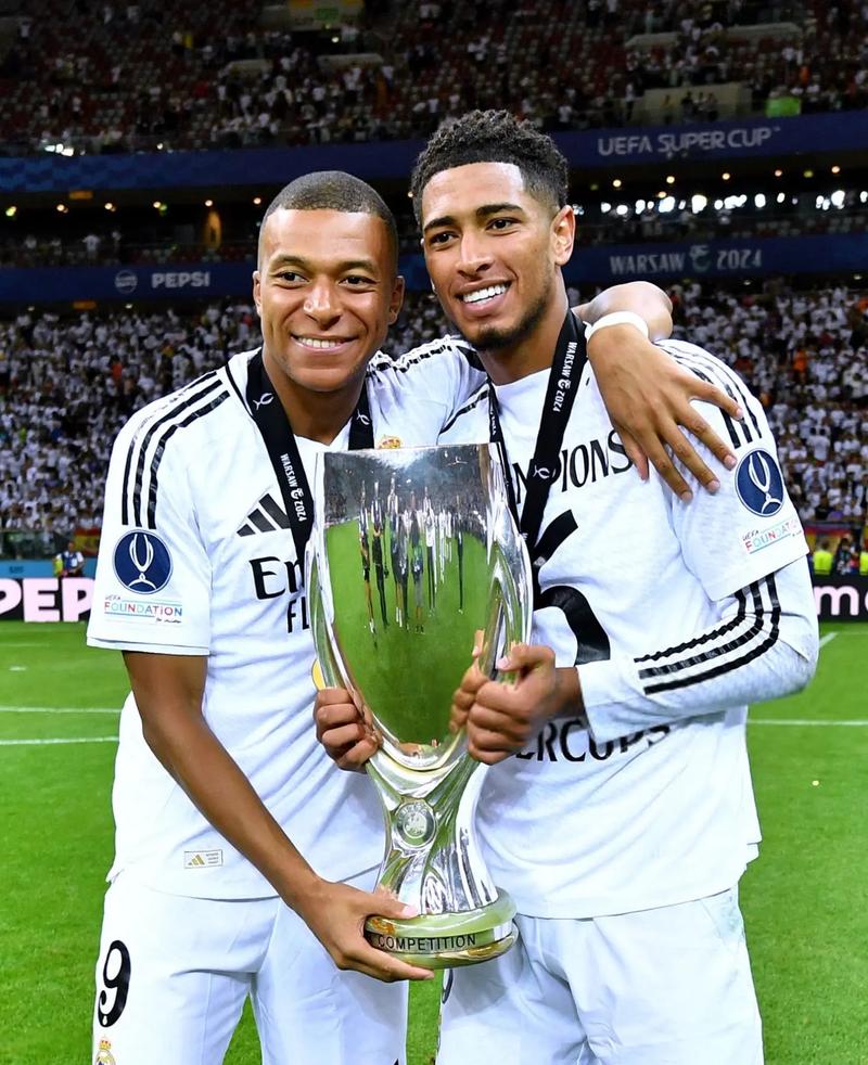 足球世界杯亚洲区预选赛关键球员表现（世界杯亚洲区预选赛核心球员表现盘点）