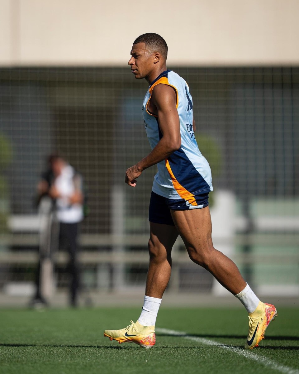 状态低迷！狄龙全场16中4，正负值-47