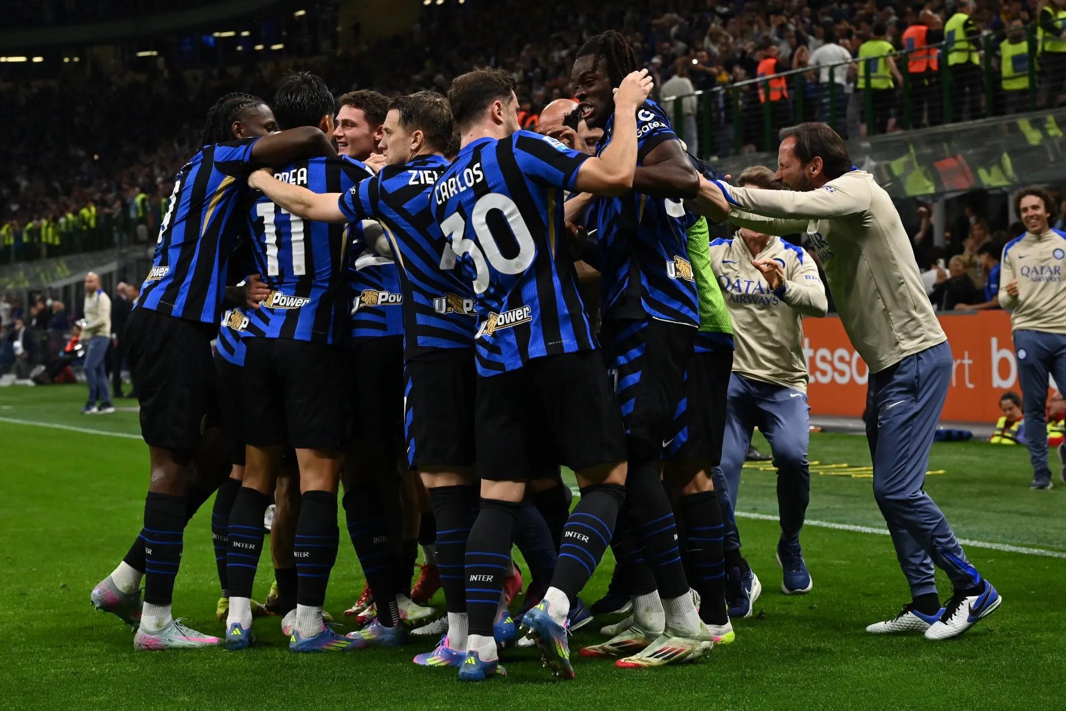 珀斯主帅：我是球队的昆汀·塔伦蒂诺，足球会占据我全部生活（珀斯主帅自称球队的塔伦蒂诺：足球占据了我的全部生活）