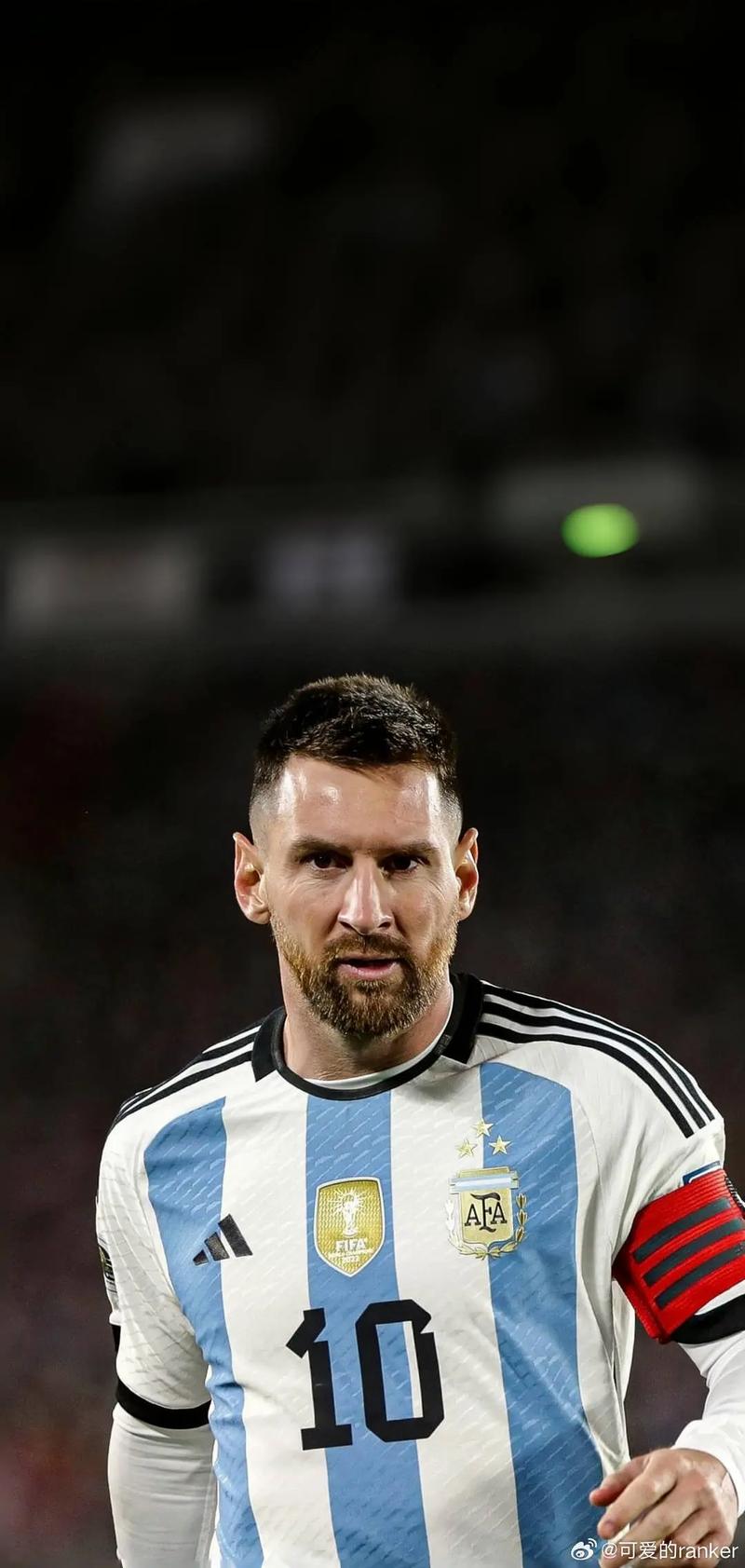 尤文官方：弗朗西斯科-孔塞桑当选队内10月最佳球员